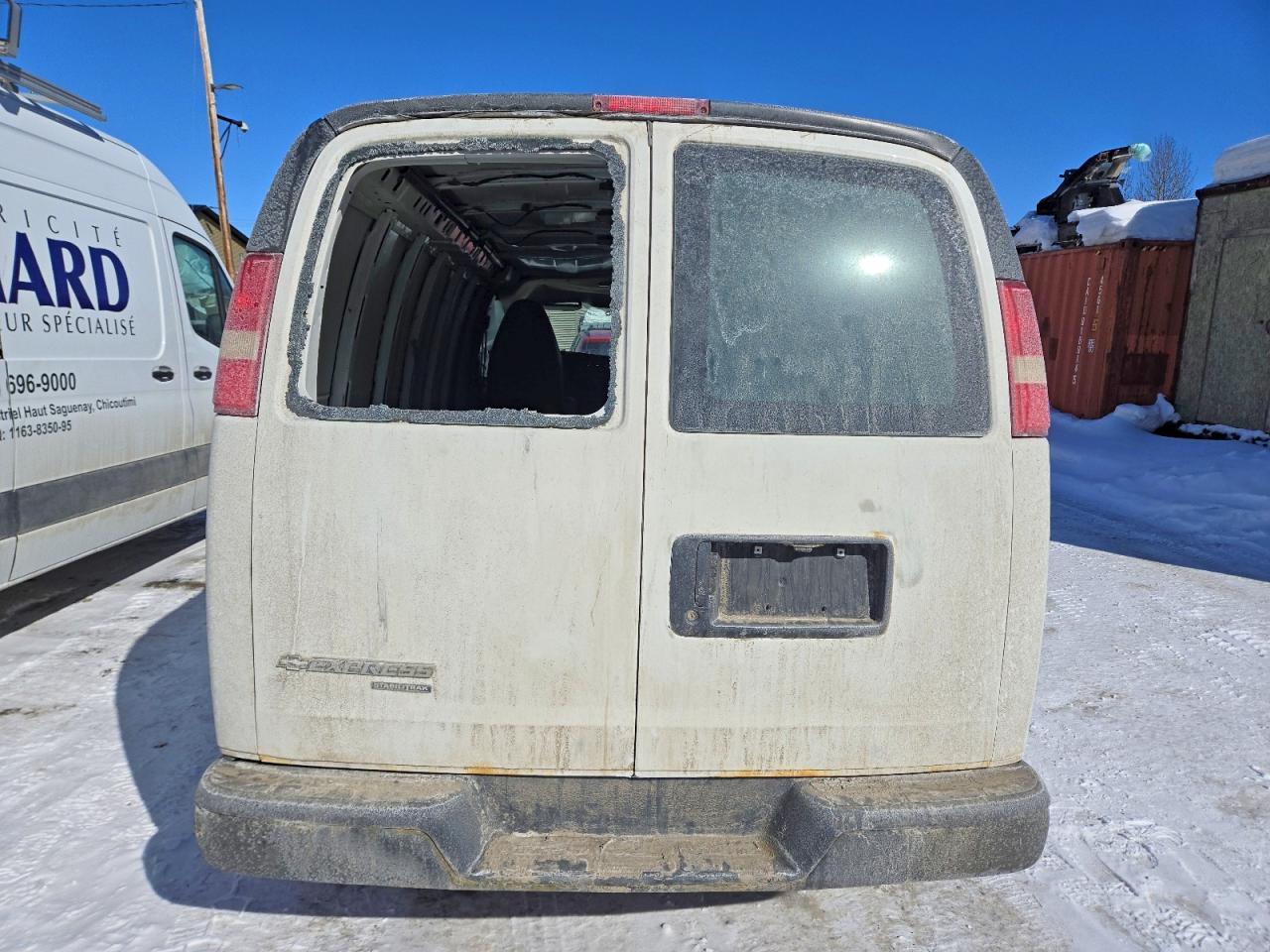 2015 Chevrolet Express G2500 - Фото 6
