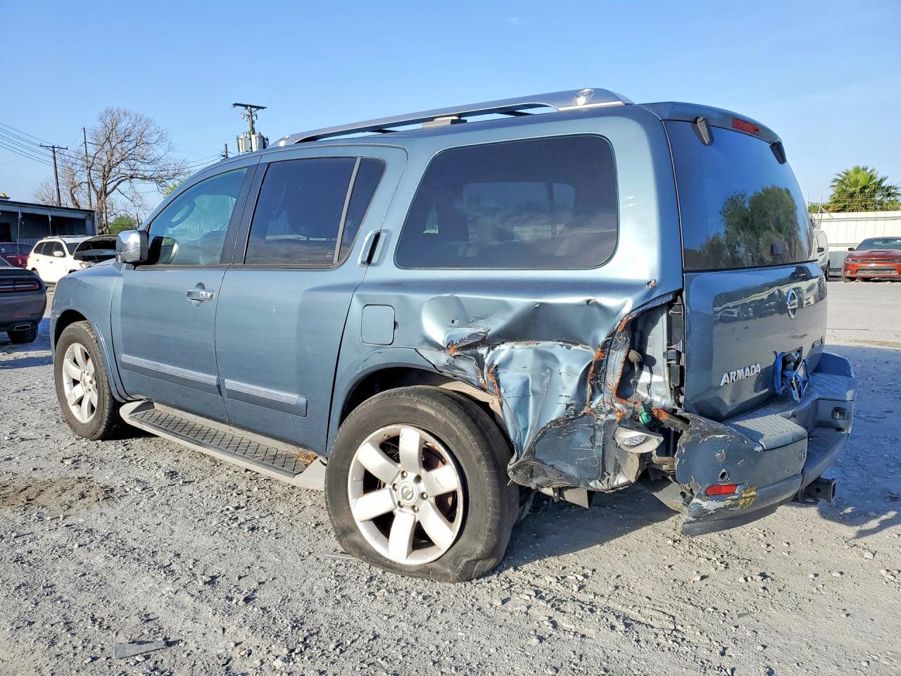 2012 Nissan Armada Sv - Image 2