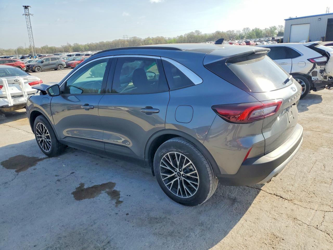 2024 Ford Escape Phev - Image 2