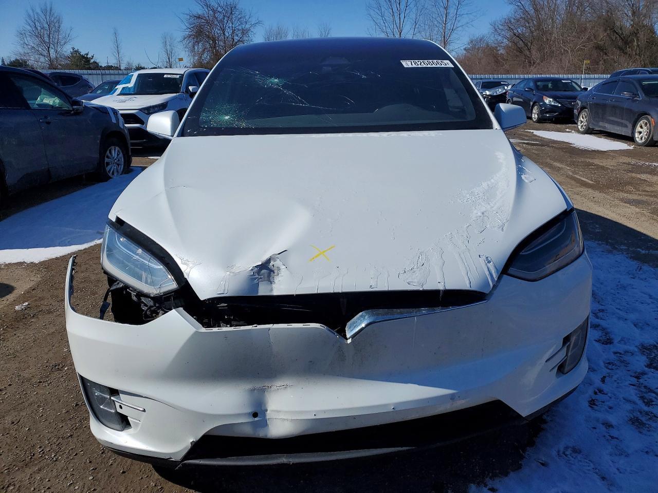 2018 Tesla Model X - Фото 5