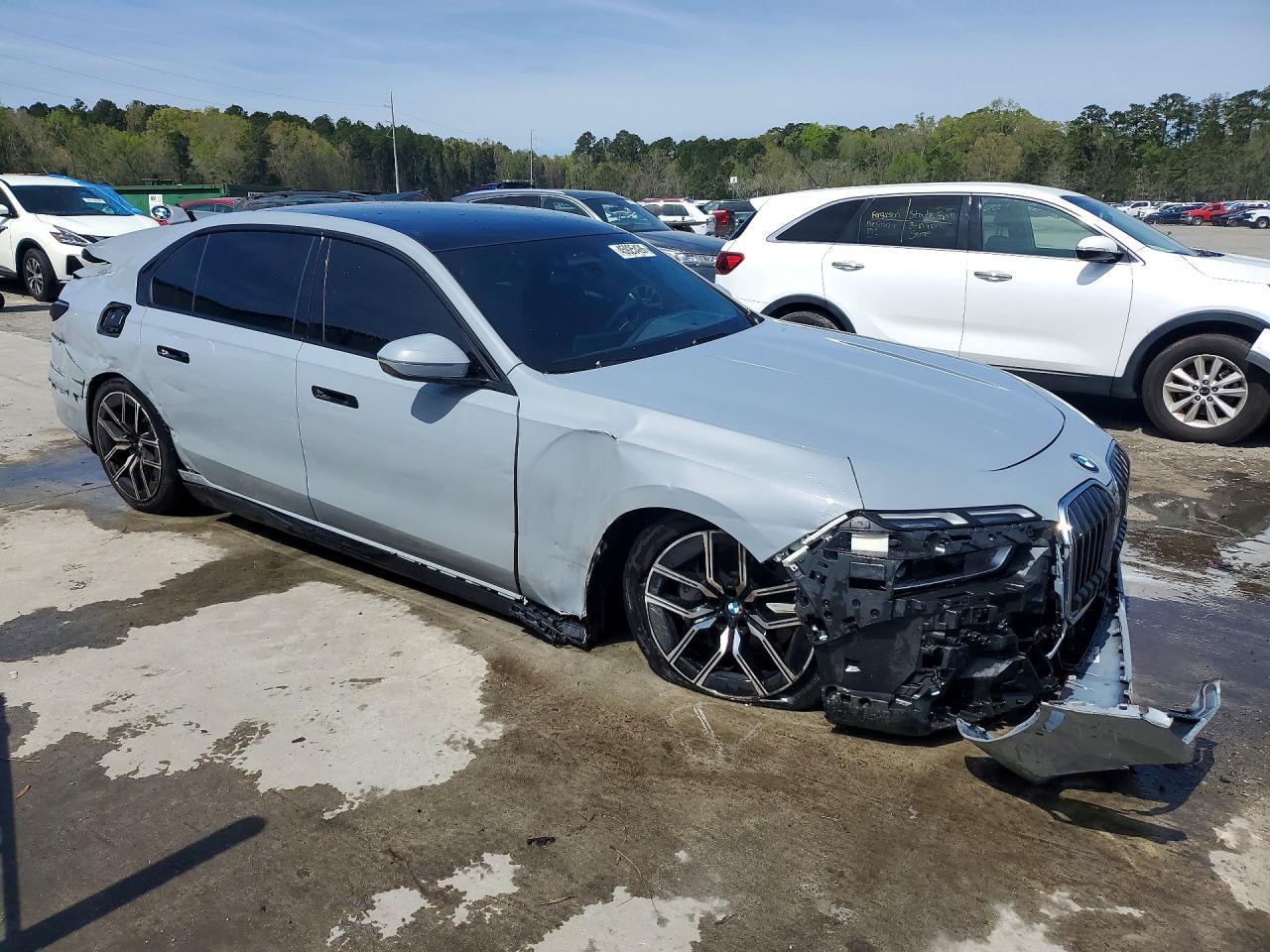 2023 BMW 740 I - Image 4