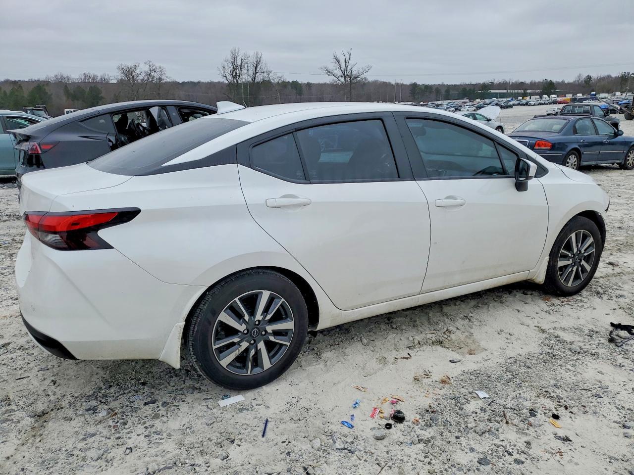 2025 Nissan Versa Sv - Фото 3