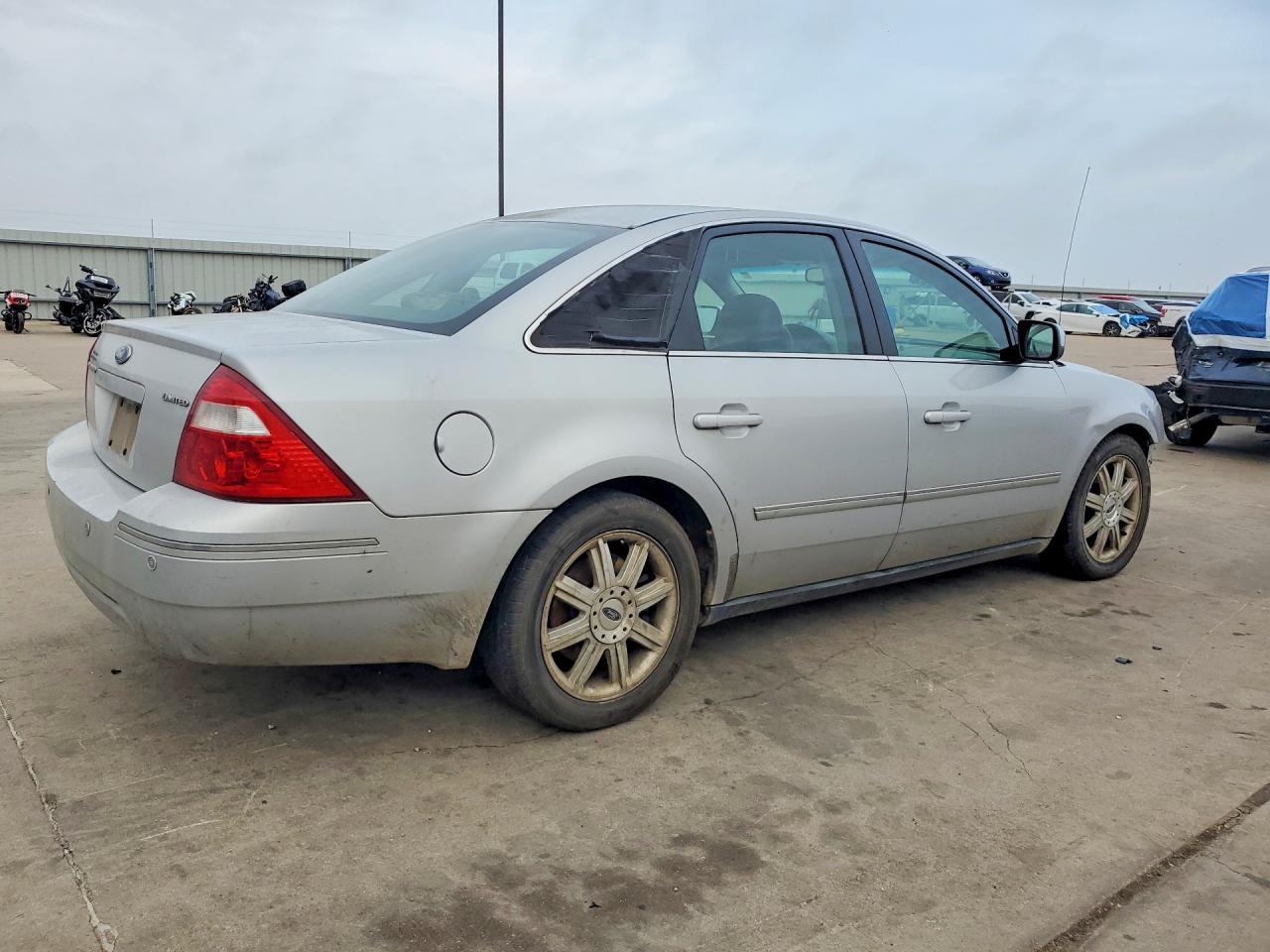 2005 Ford Five Hundred Limited - Фото 3