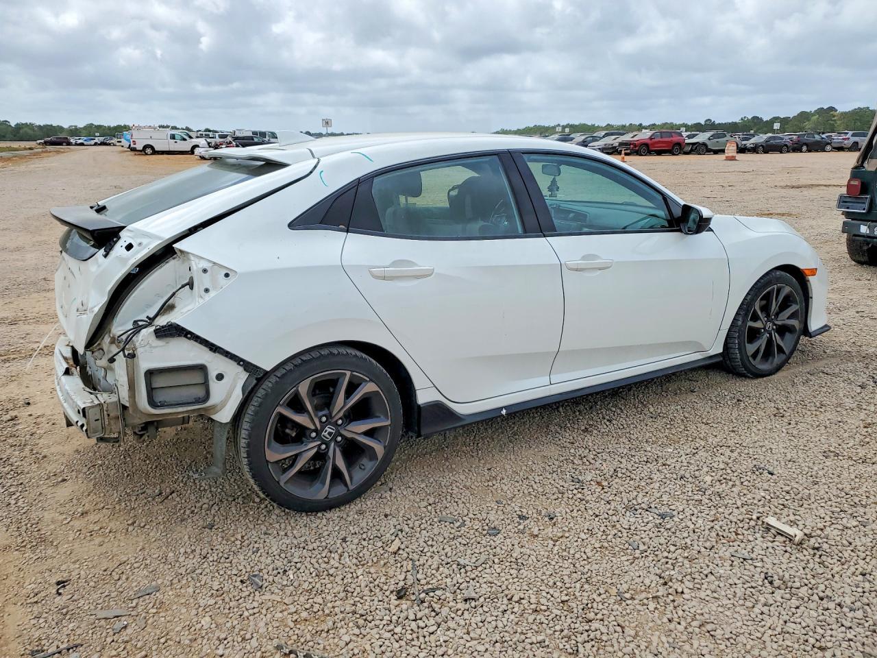 2018 Honda Civic Sport - Фото 3