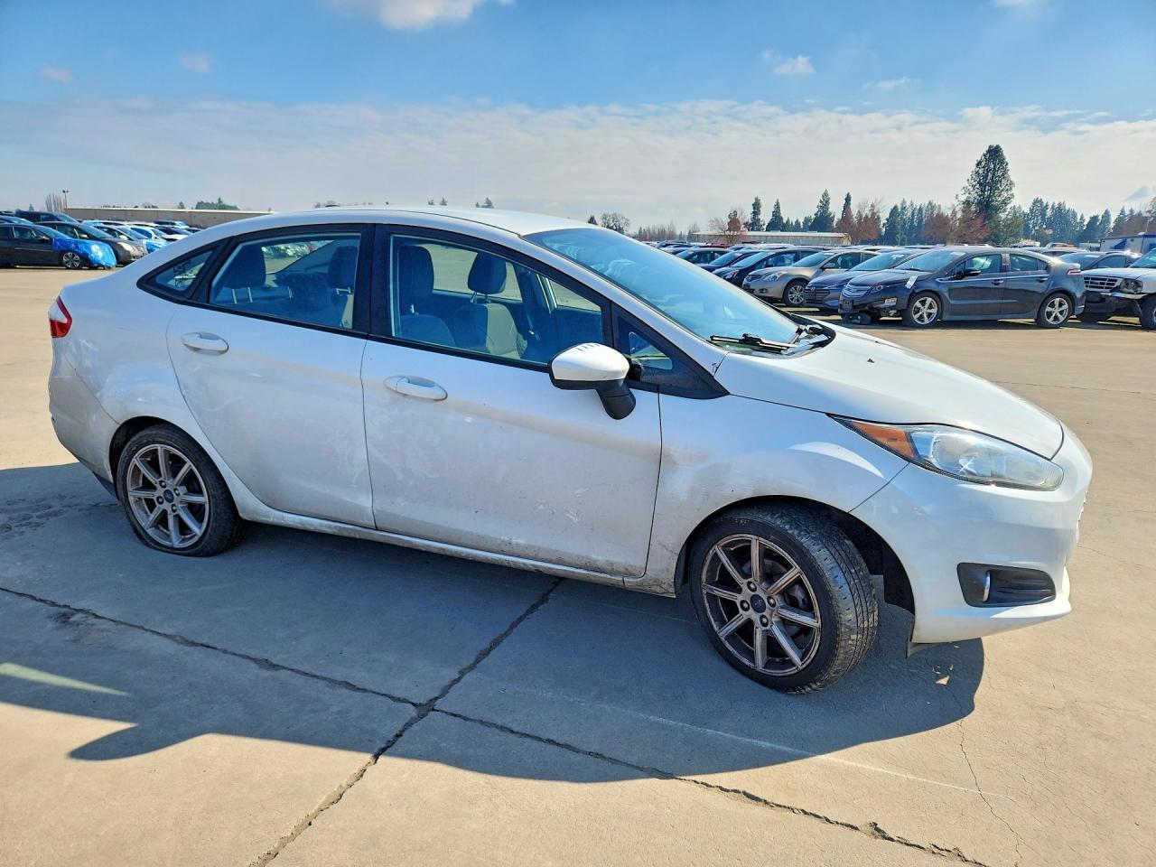 2019 Ford Fiesta Se - Фото 4