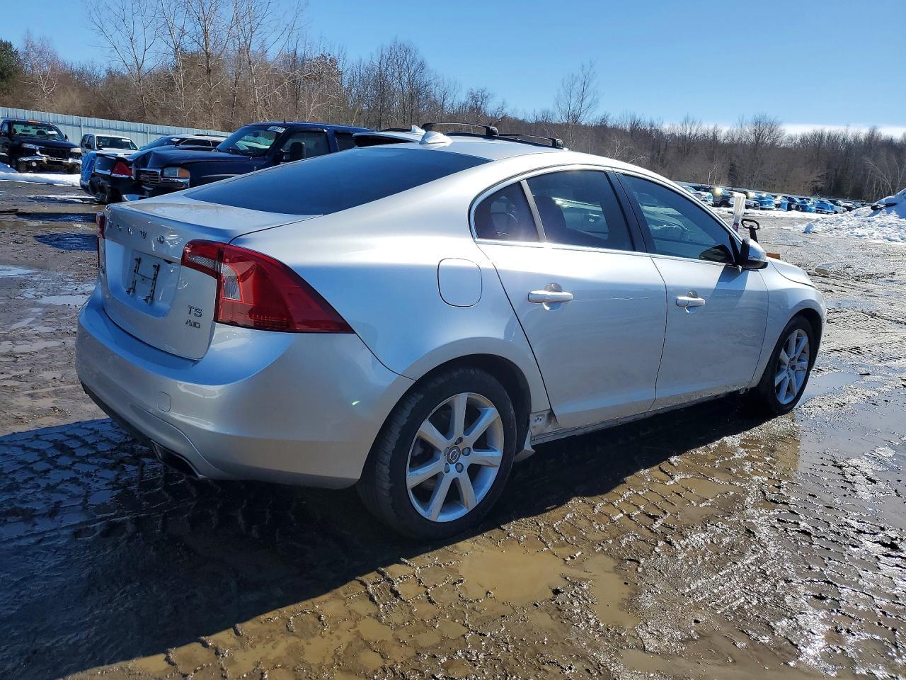 2016 Volvo S60 Premier - Image 3