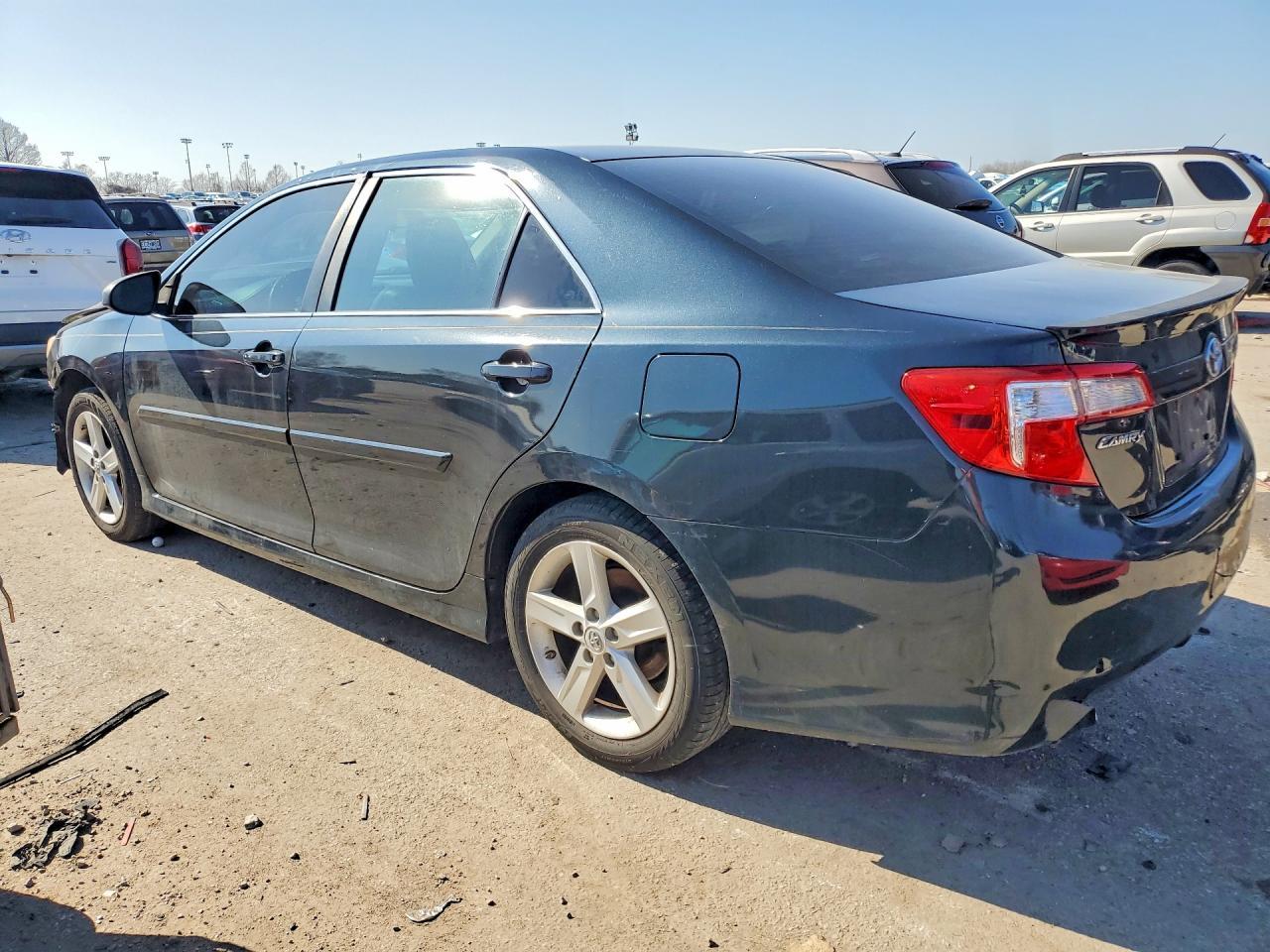 2014 Toyota Camry Se - Фото 2