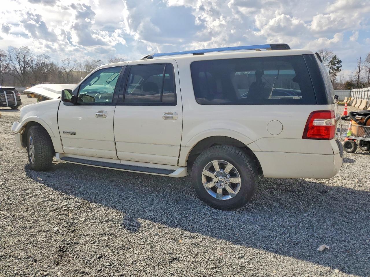 2007 Ford Expedition El Limited - Image 2