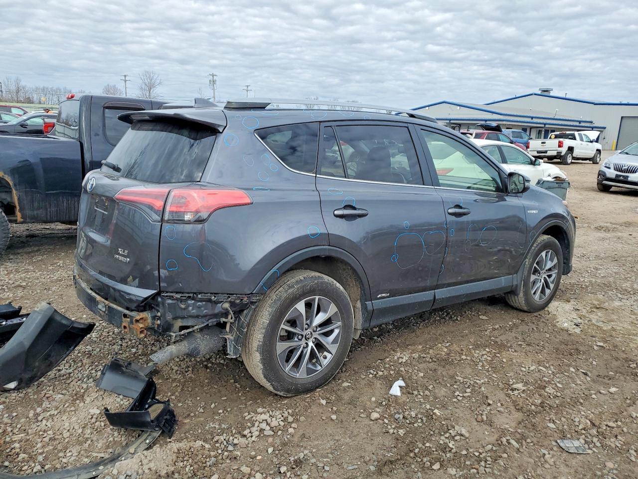 2017 Toyota Rav4 Hybrid Xle - Фото 3