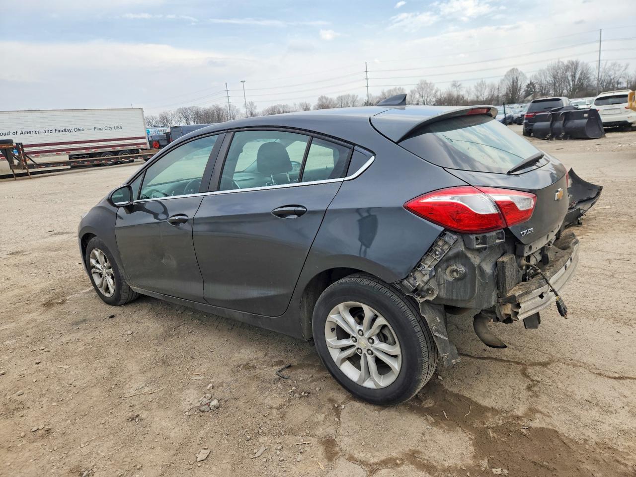 2019 Chevrolet Cruze Lt - Image 2