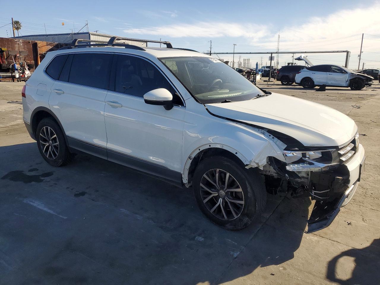 2018 Volkswagen Tiguan Se/ - Image 4