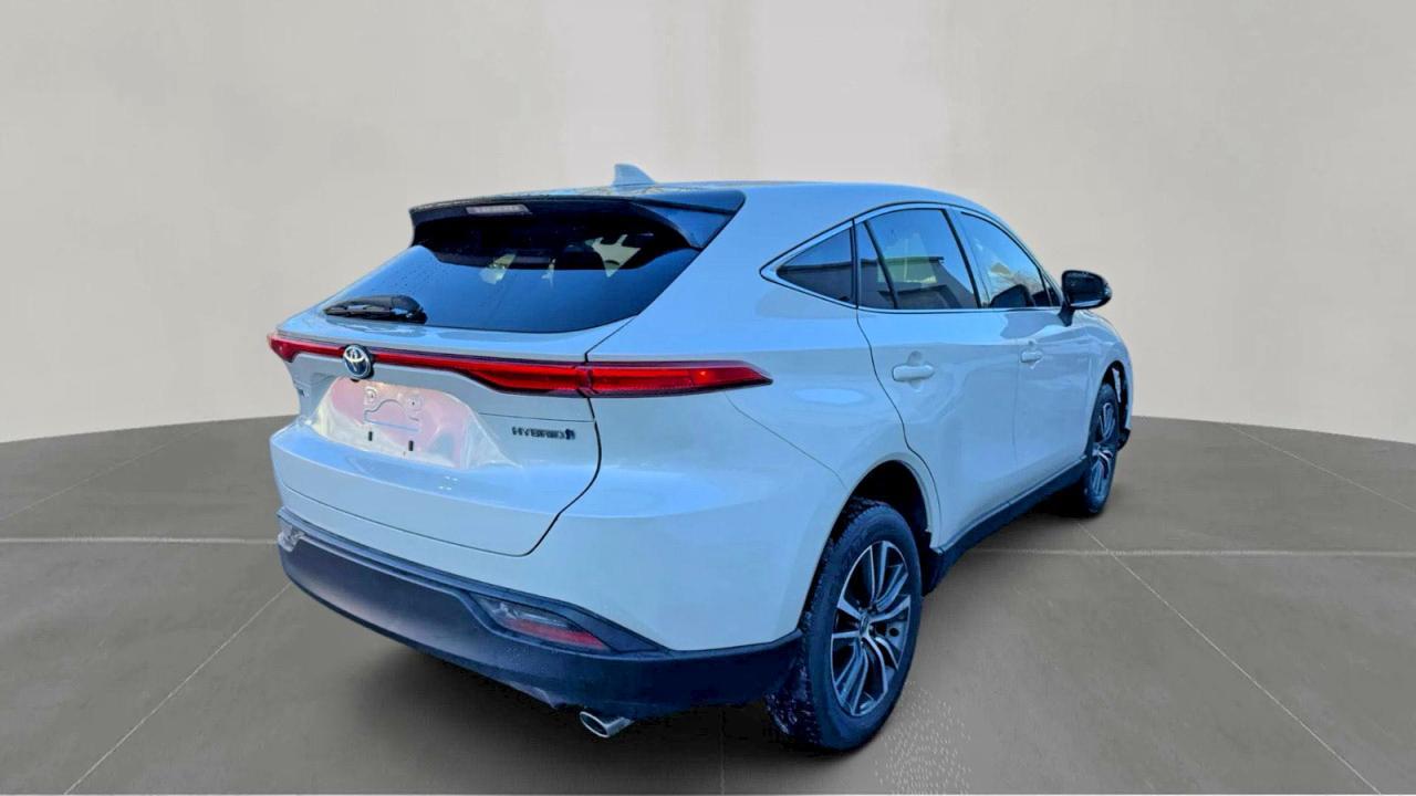 2021 Toyota Venza Le - Image 4