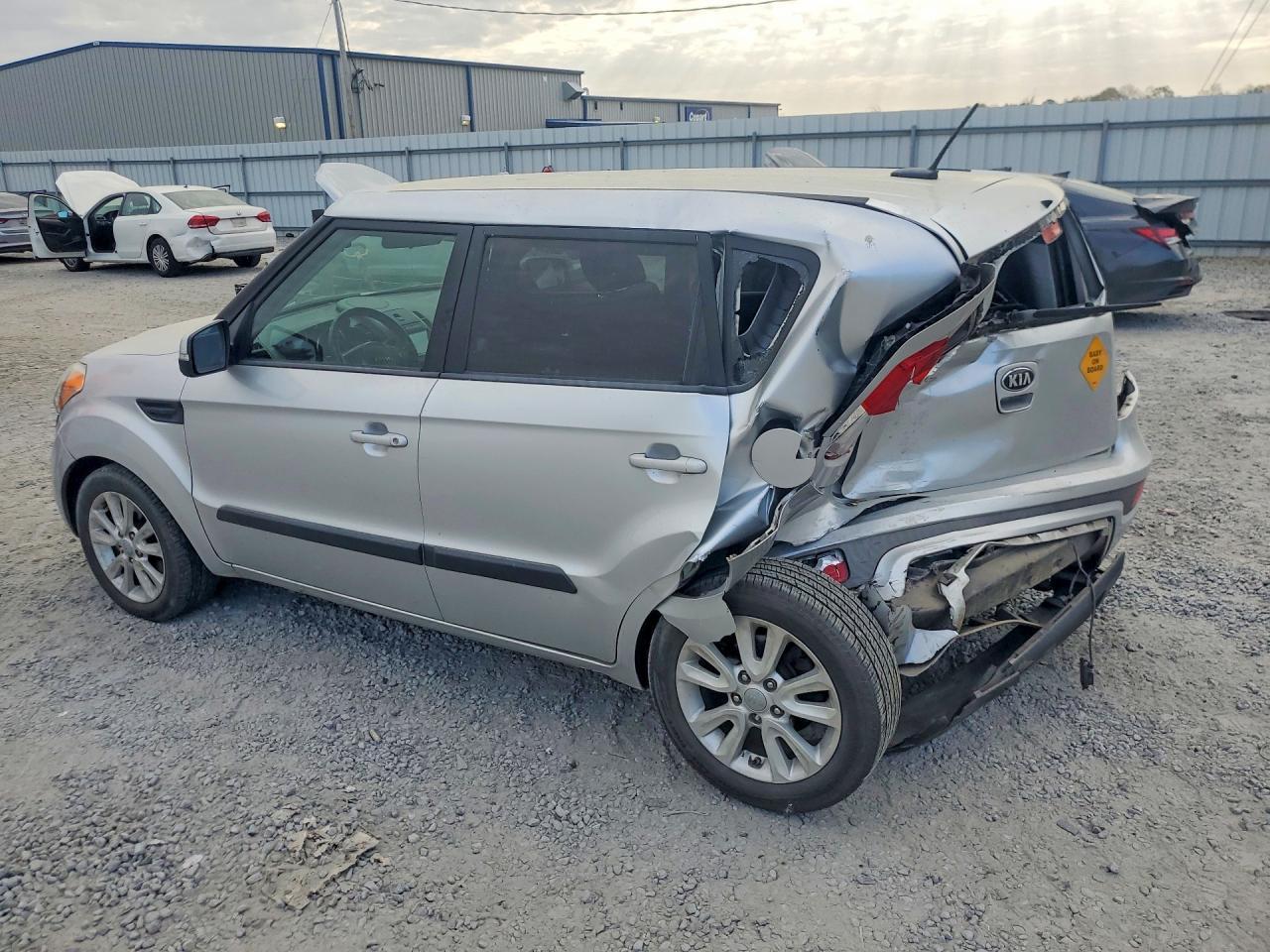 2013 Kia Soul + - Фото 2