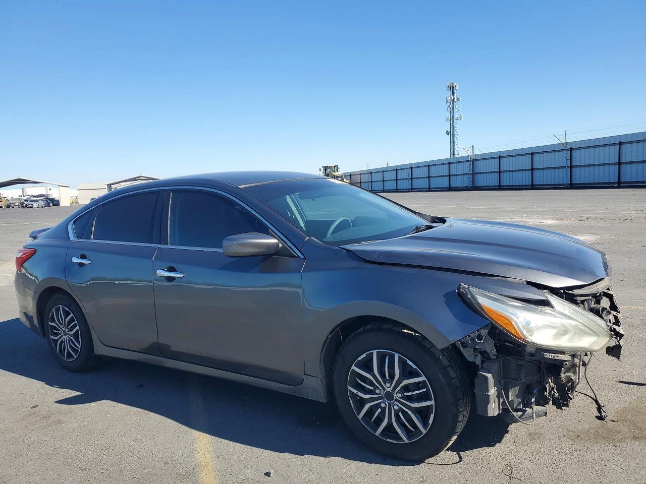 2017 Nissan Altima 2.5 S - Фото 4