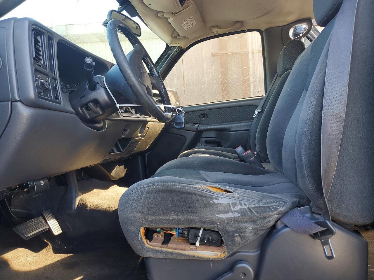 2004 Chevrolet Avalanche C1500 - Image 7