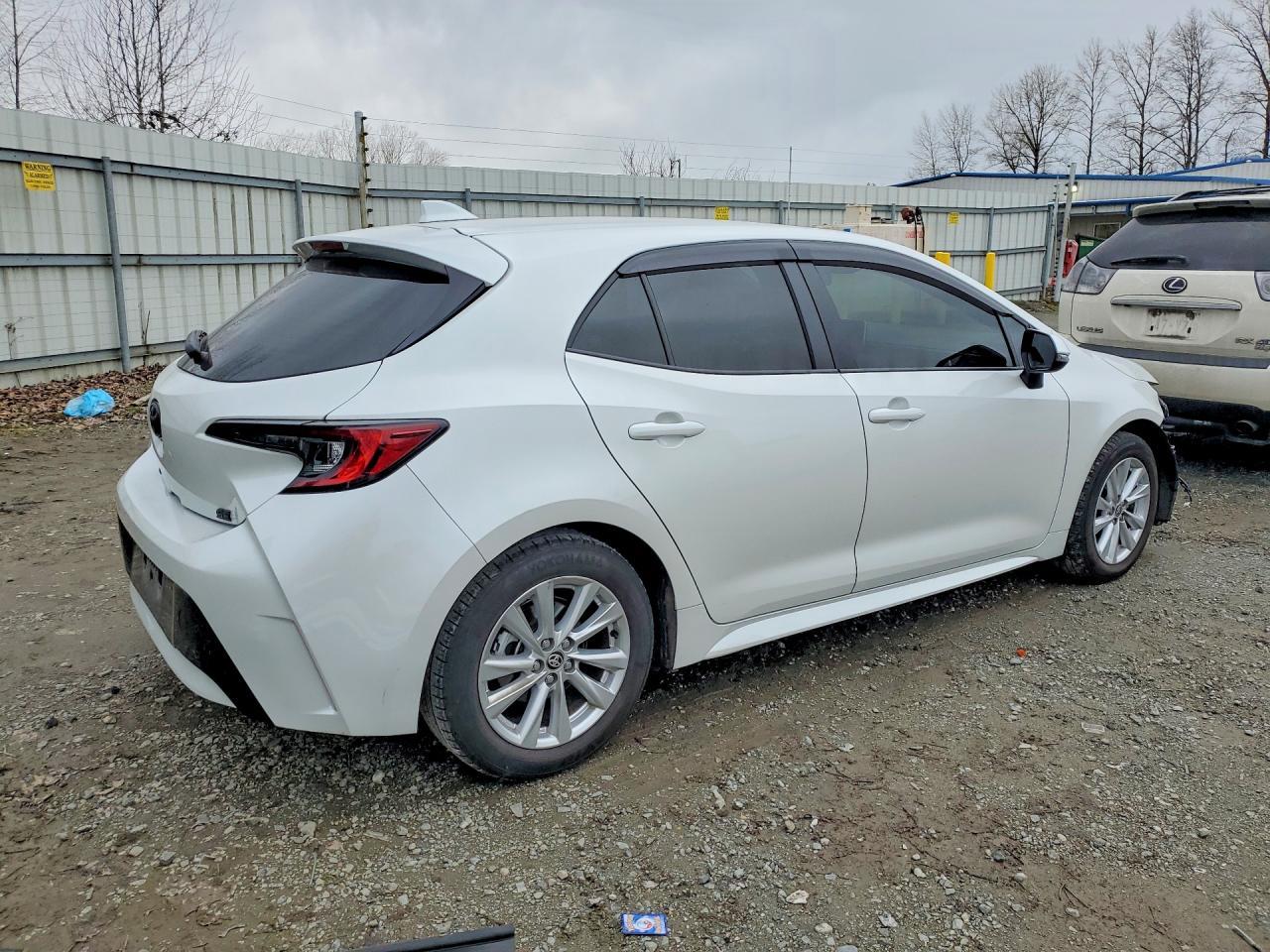 2024 Toyota Corolla Hatchback Se - Image 3