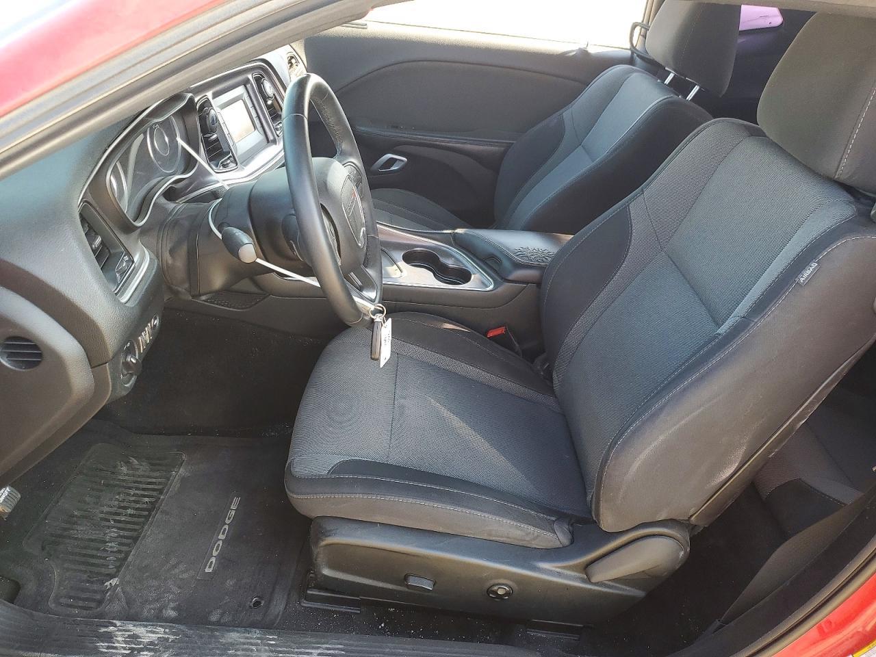 2015 Dodge Challenger Sxt - Image 7