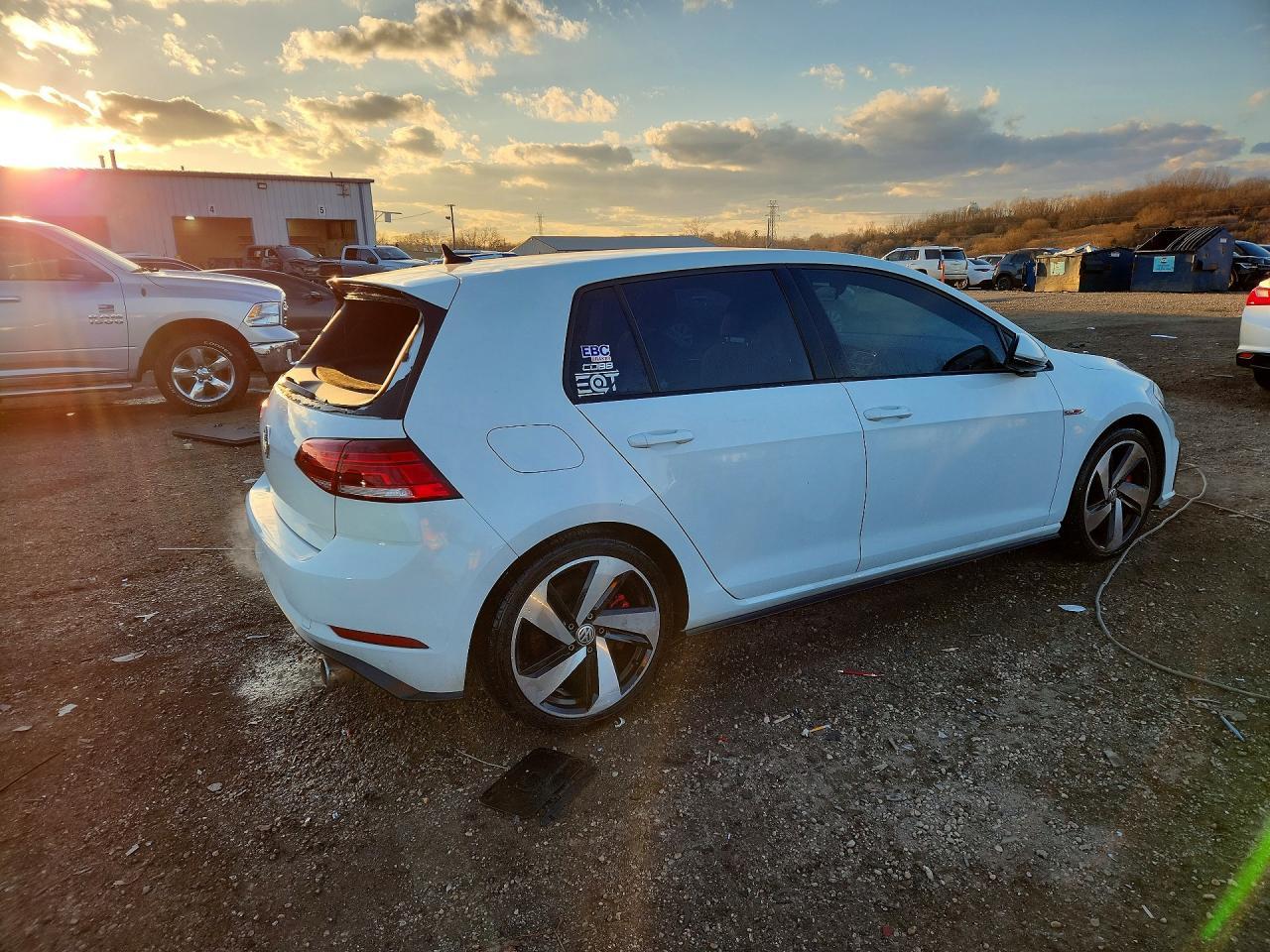 2020 Volkswagen Gti S - Image 3