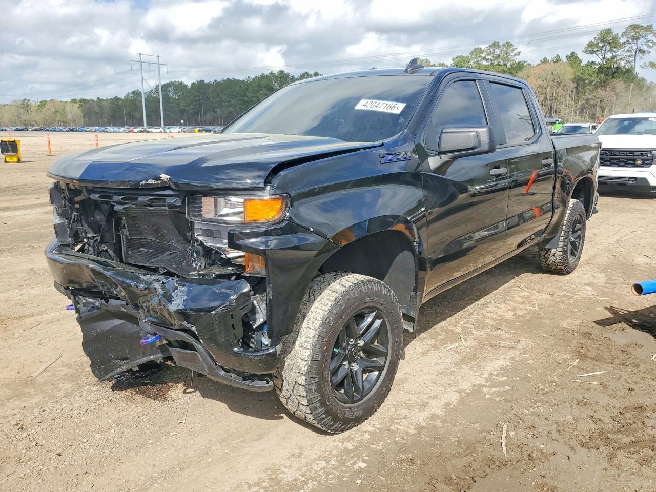 2021 Chevrolet Silverado Trail Boss Custom