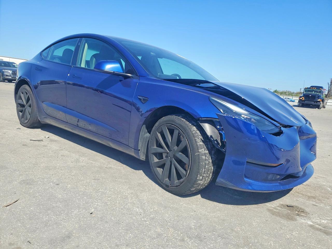 2023 Tesla Model 3 - Image 4