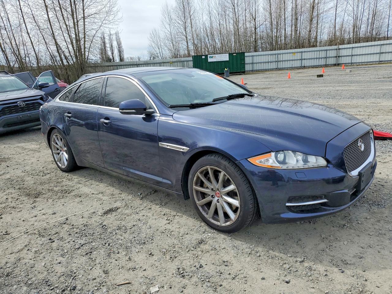 2014 Jaguar Xj - Фото 4