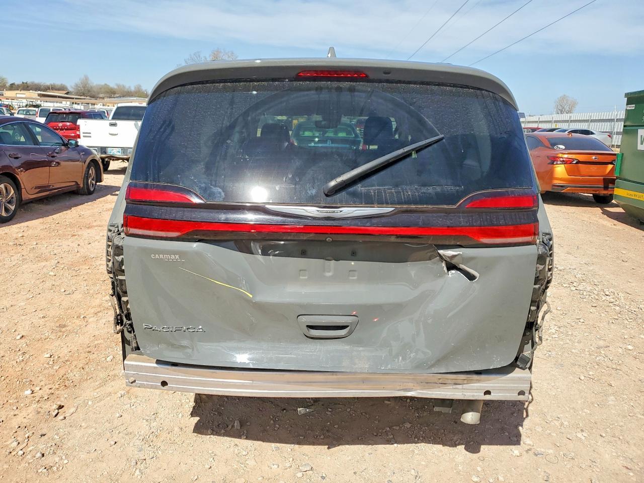 2022 Chrysler Pacifica Touring L - Image 6