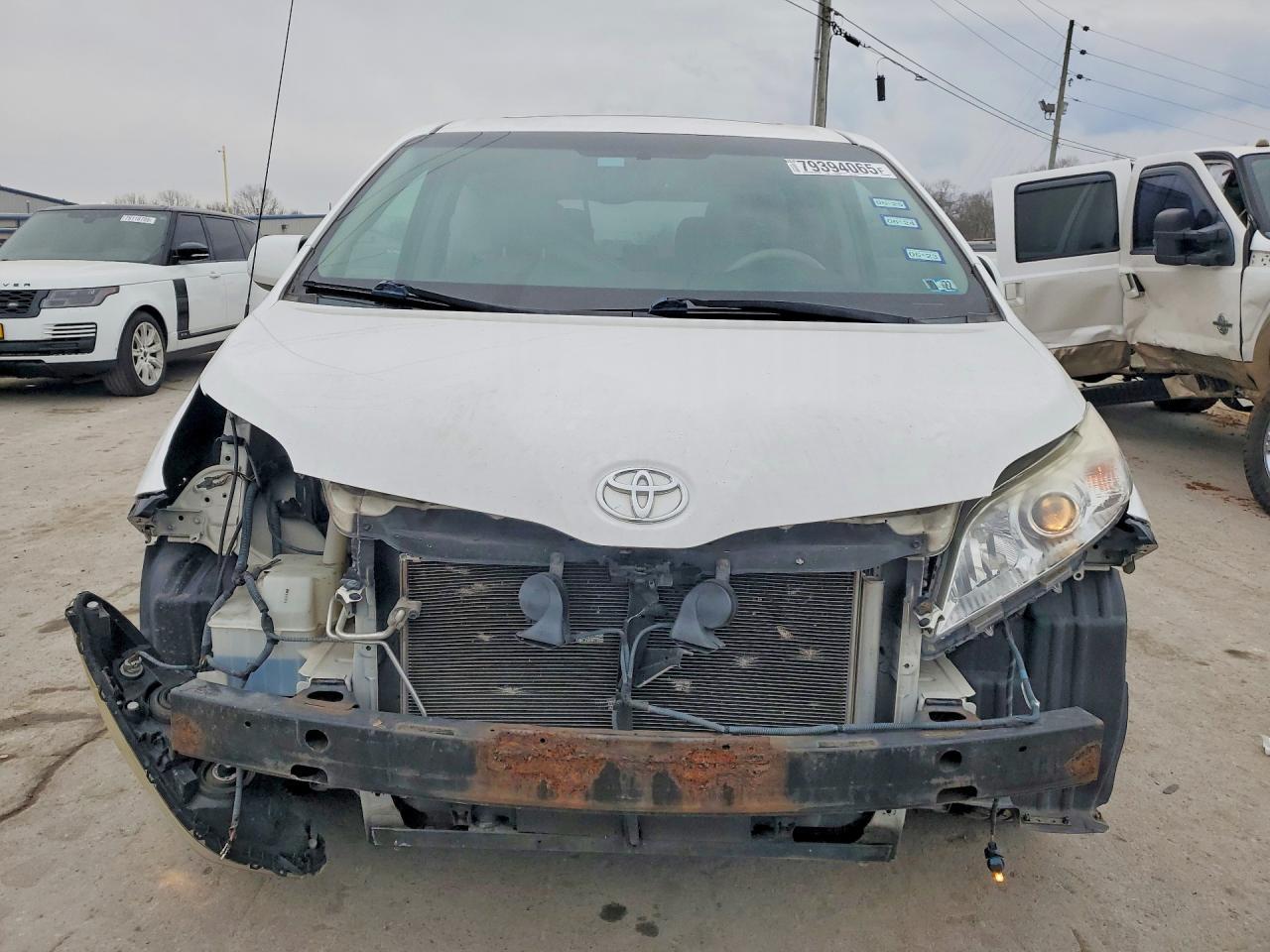 2013 Toyota Sienna Xle 7-Passenger - Фото 5