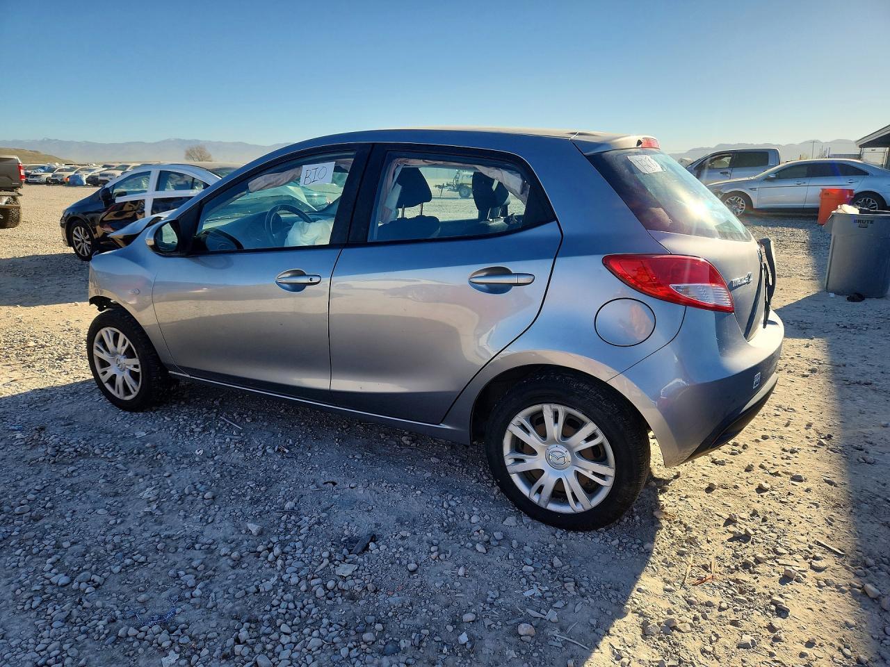 2014 Mazda Mazda2 Sport - Фото 2