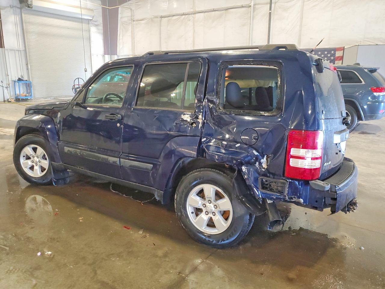 2012 Jeep Liberty Sport - Фото 2