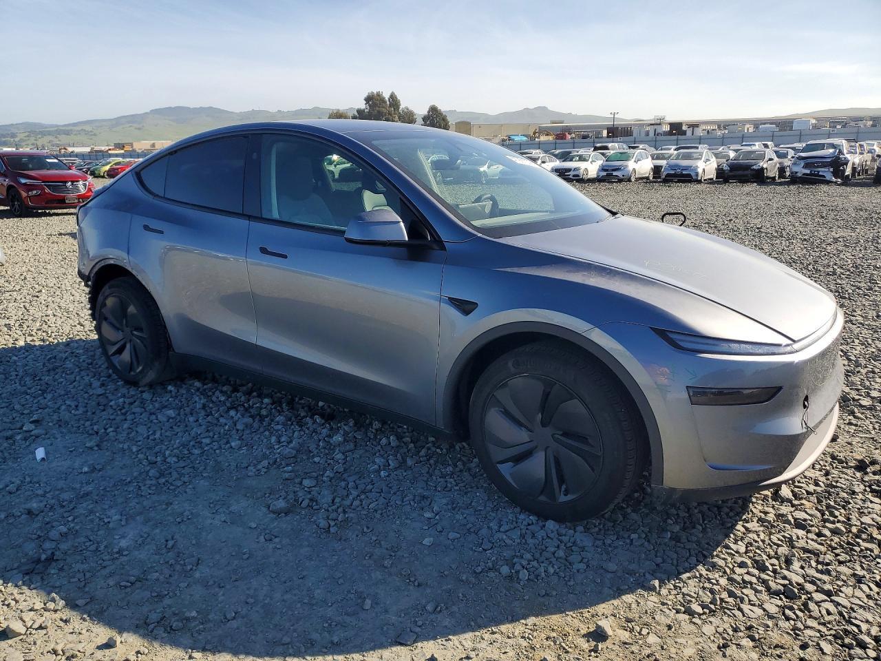 2026 Tesla Model Y - Image 4
