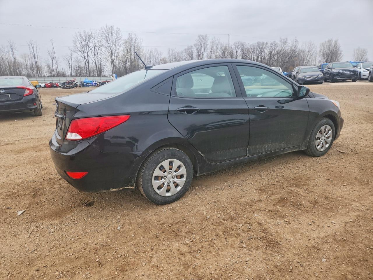 2017 Hyundai Accent Se - Image 3