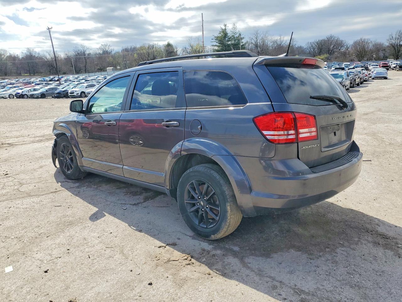 2020 Dodge Journey Se - Фото 2
