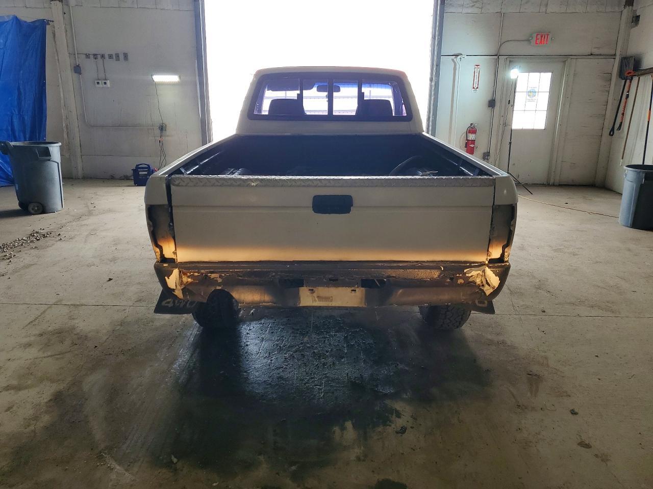 1987 Toyota Pickup Base - Фото 6