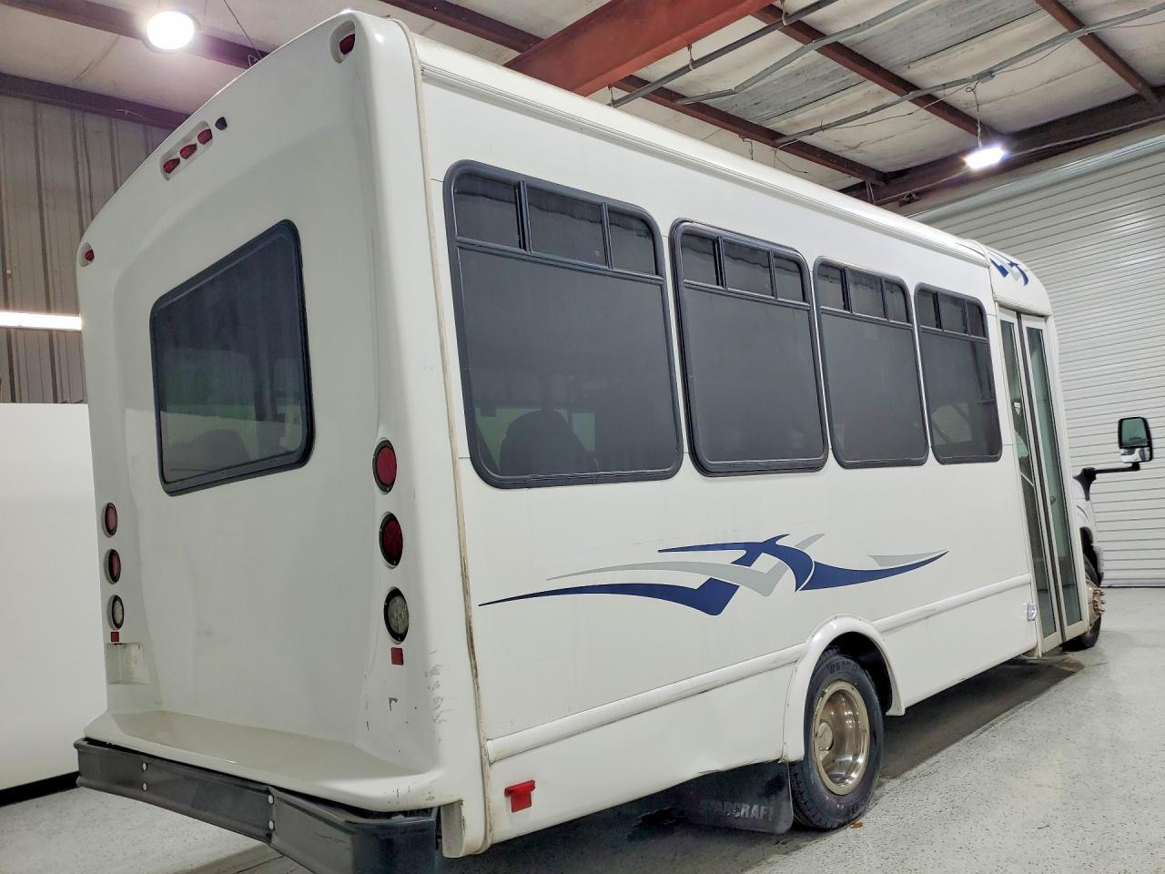 2022 Ford E350 Shuttle Bus - Image 3