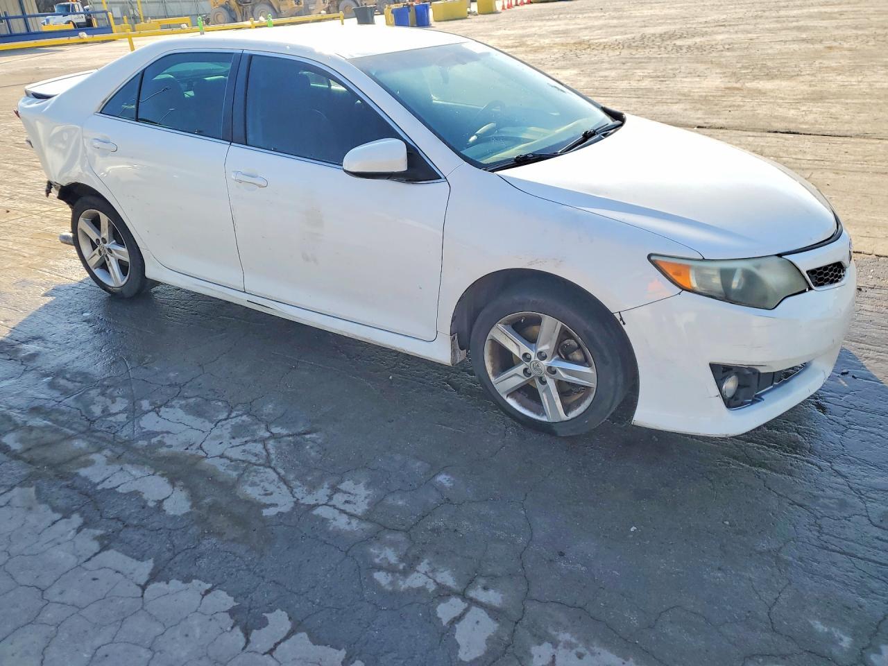 2014 Toyota Camry Se - Image 4