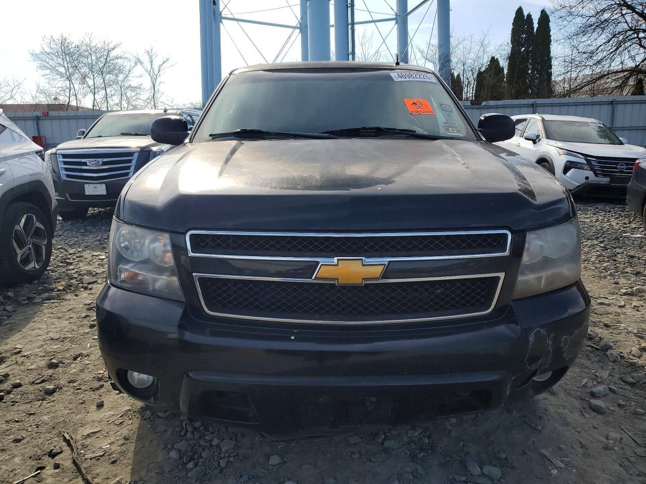 2013 Chevrolet Suburban K1500 Lt - Image 5
