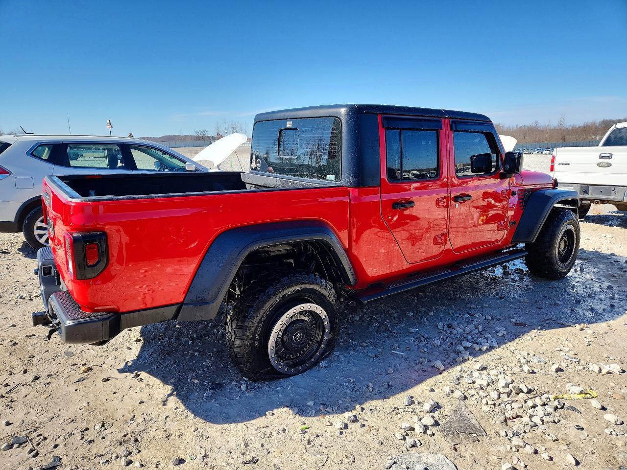 2021 Jeep Gladiator Sport - Фото 3