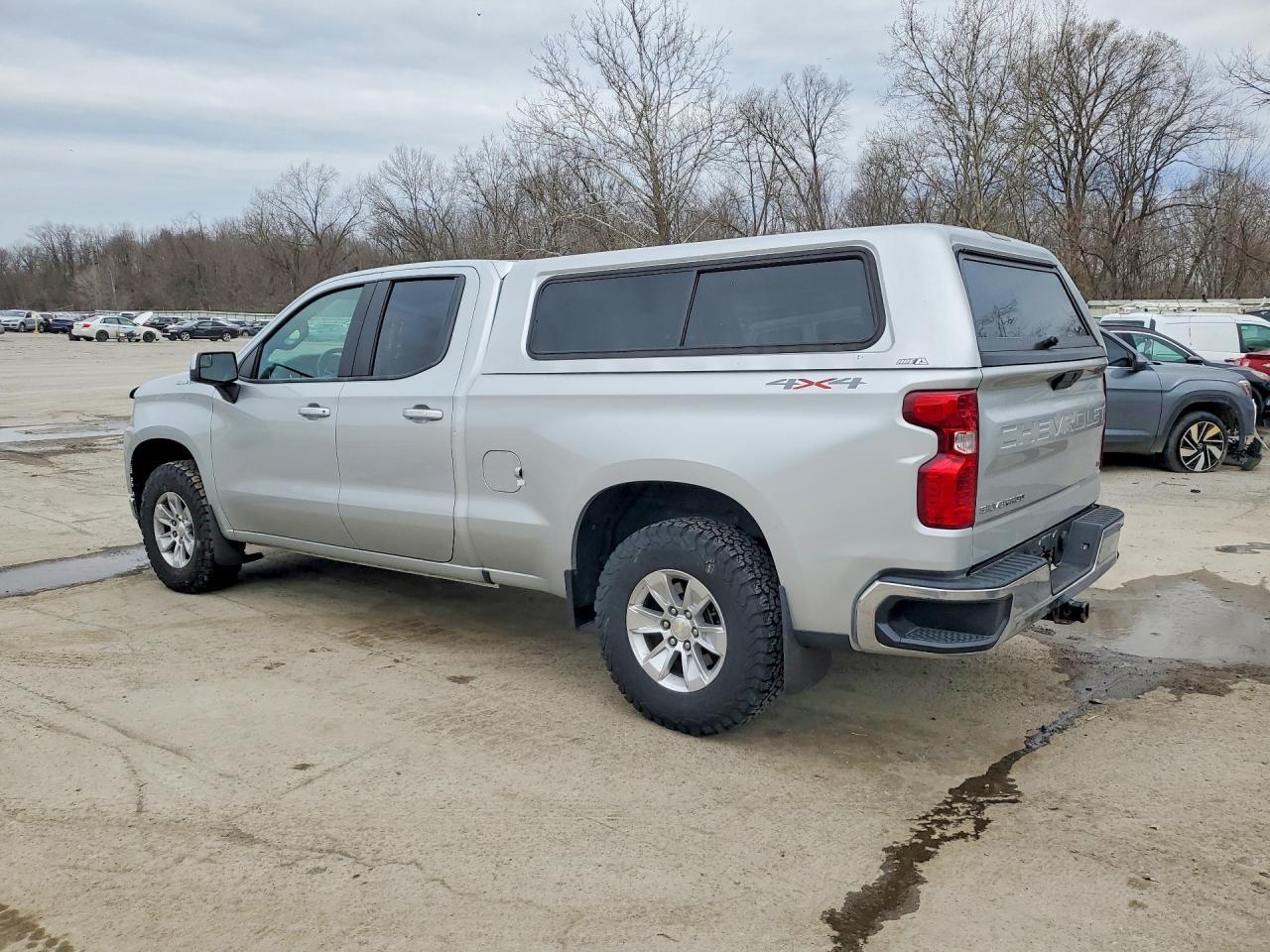 2019 Chevrolet Silverado K1500 Lt - Image 2