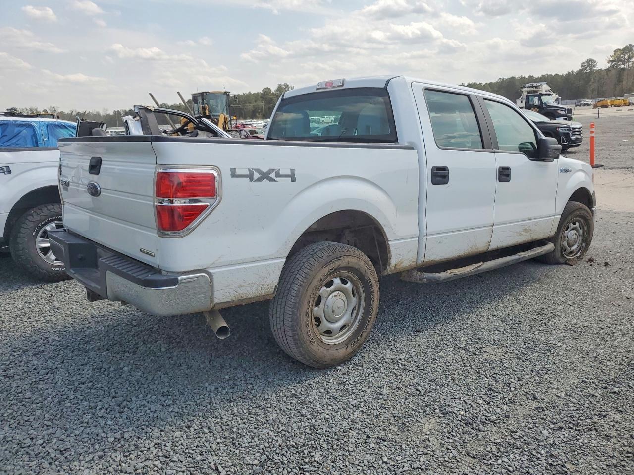 2014 Ford F150 Supercrew - Image 3