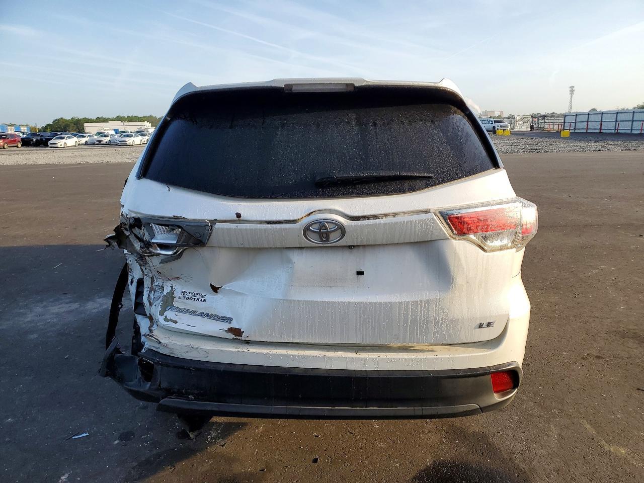 2015 Toyota Highlander Le - Фото 6