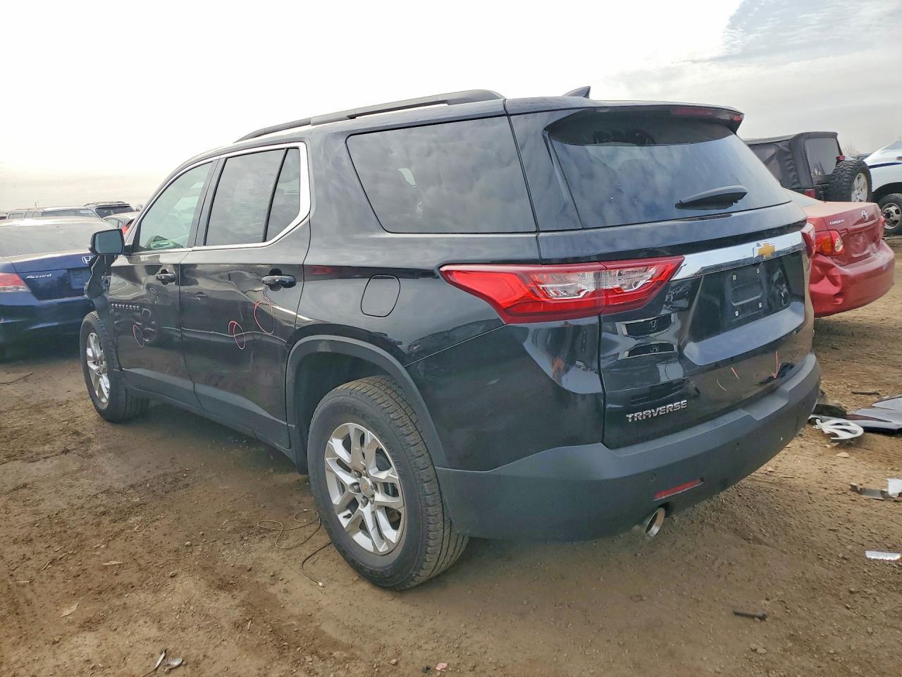 2020 Chevrolet Traverse Lt - Фото 2