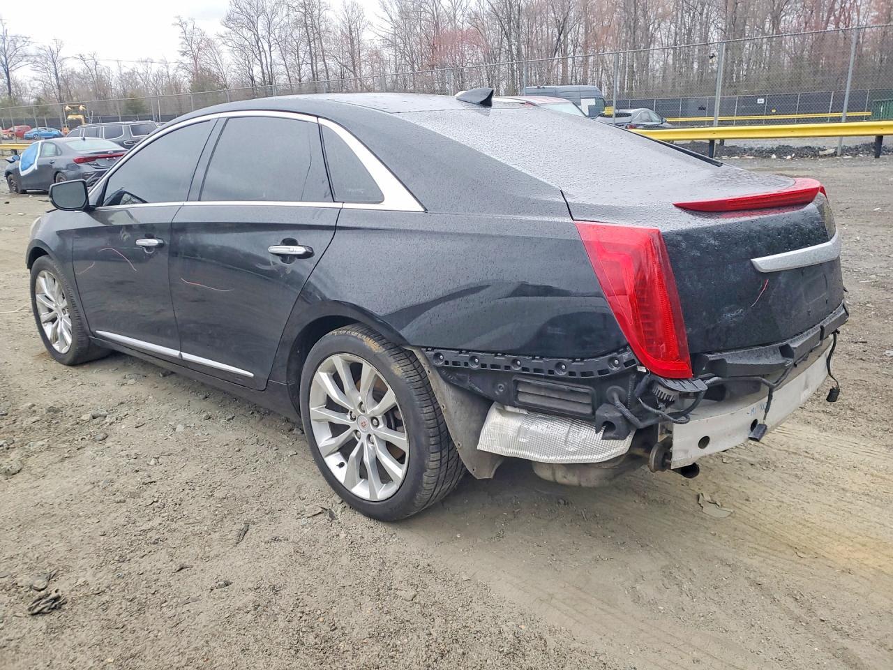 2015 Cadillac Xts Luxury Collection - Image 2