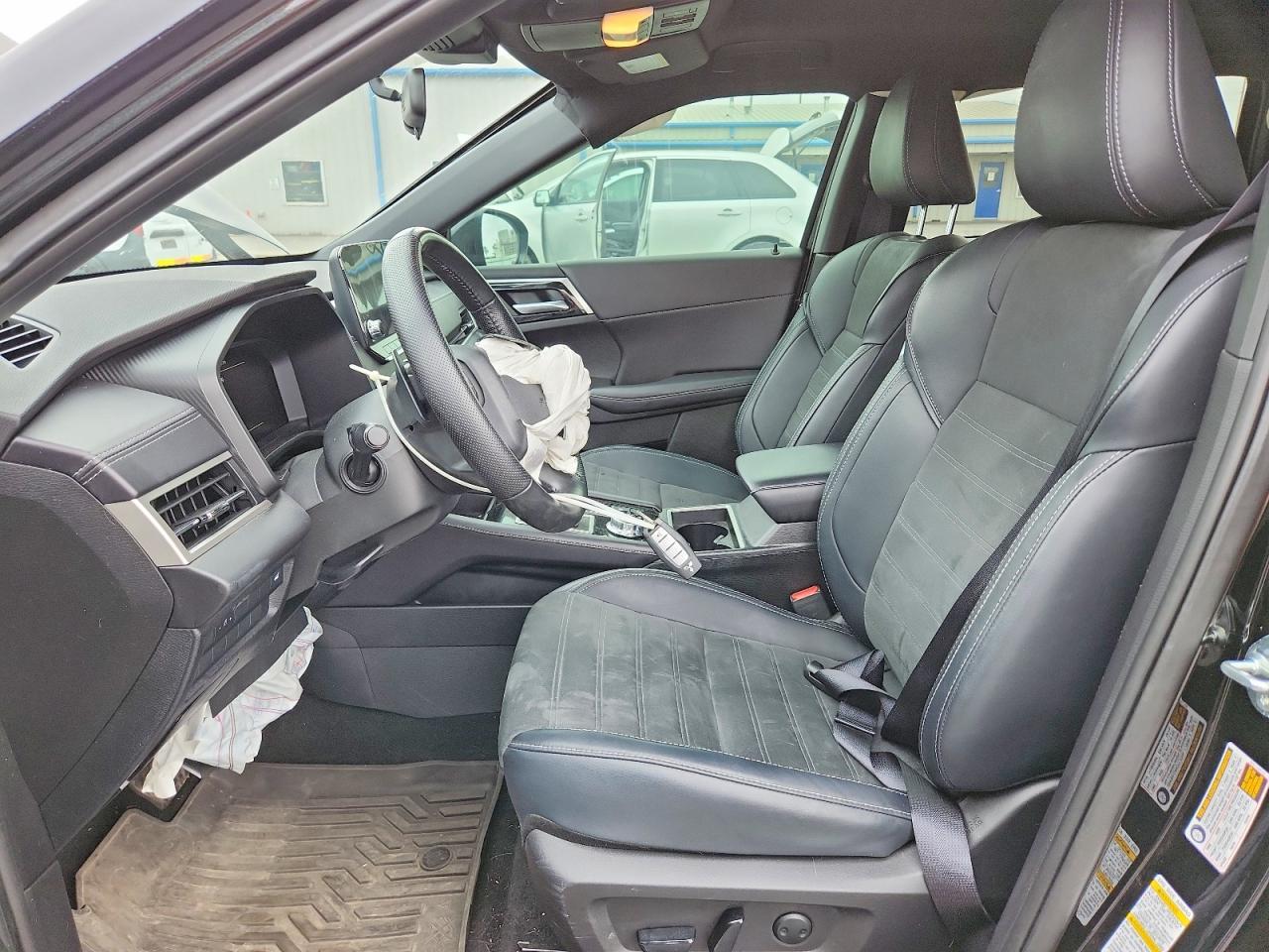 2024 Mitsubishi Outlander Se - Image 7