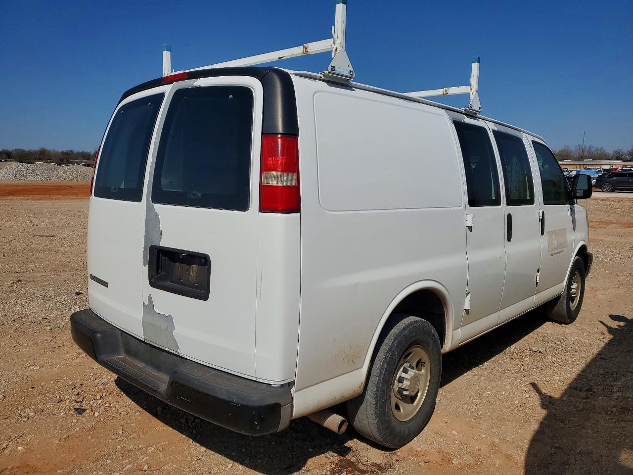 2009 Chevrolet Express G2500 - Фото 3
