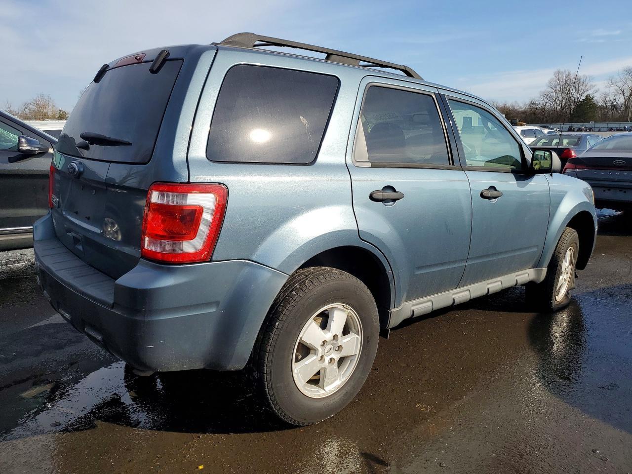 2011 Ford Escape Xlt - Фото 3