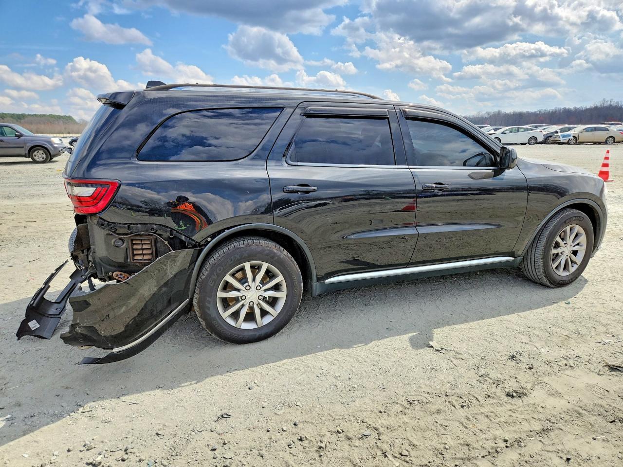 2016 Dodge Durango Sxt - Image 3