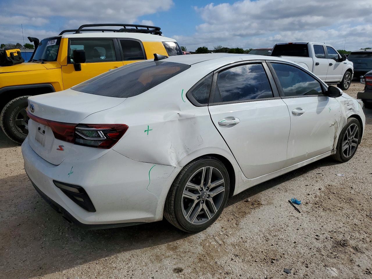 2019 Kia Forte S - Image 3