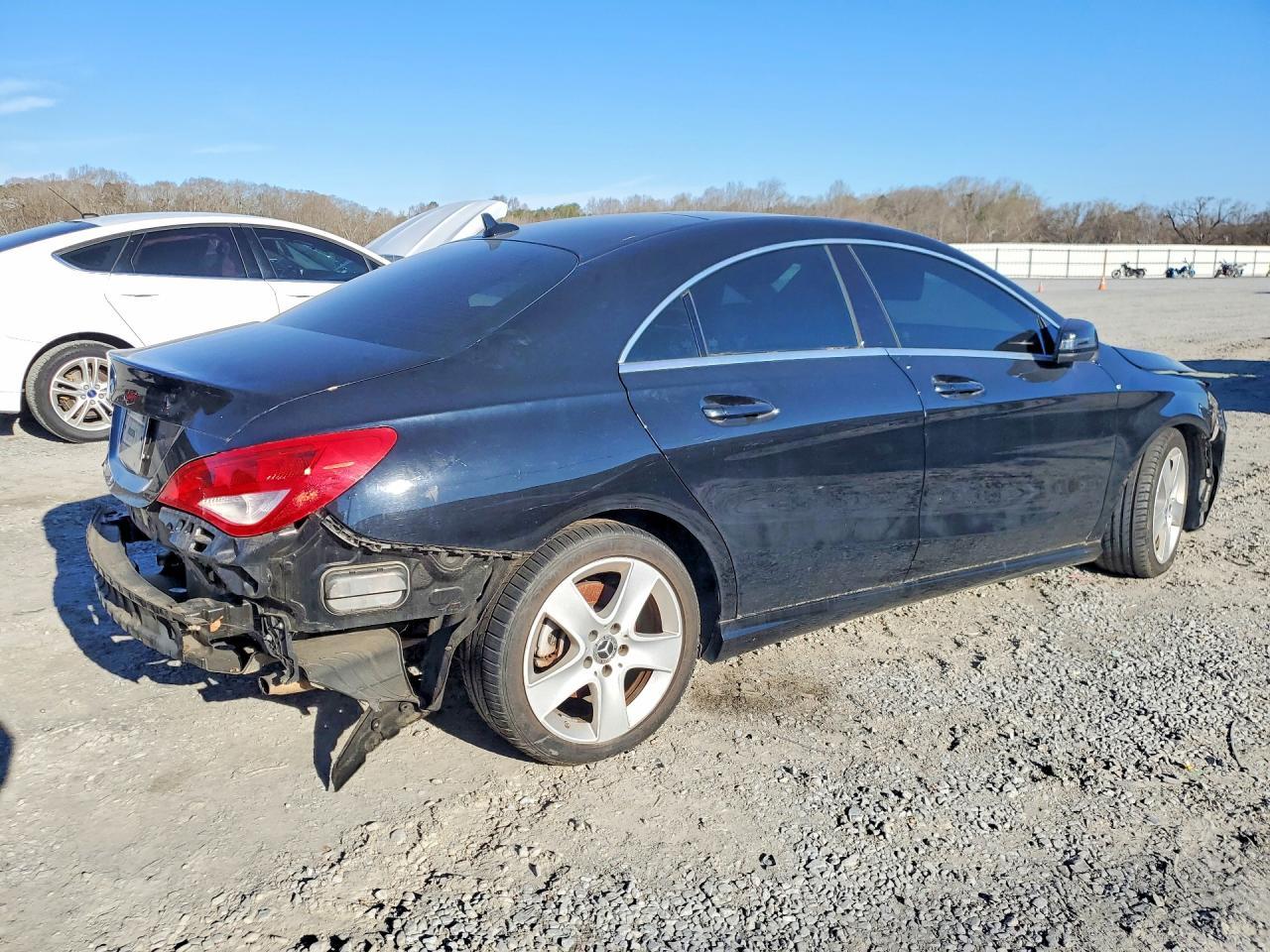 2019 Mercedes-Benz Cla 250 - Фото 3
