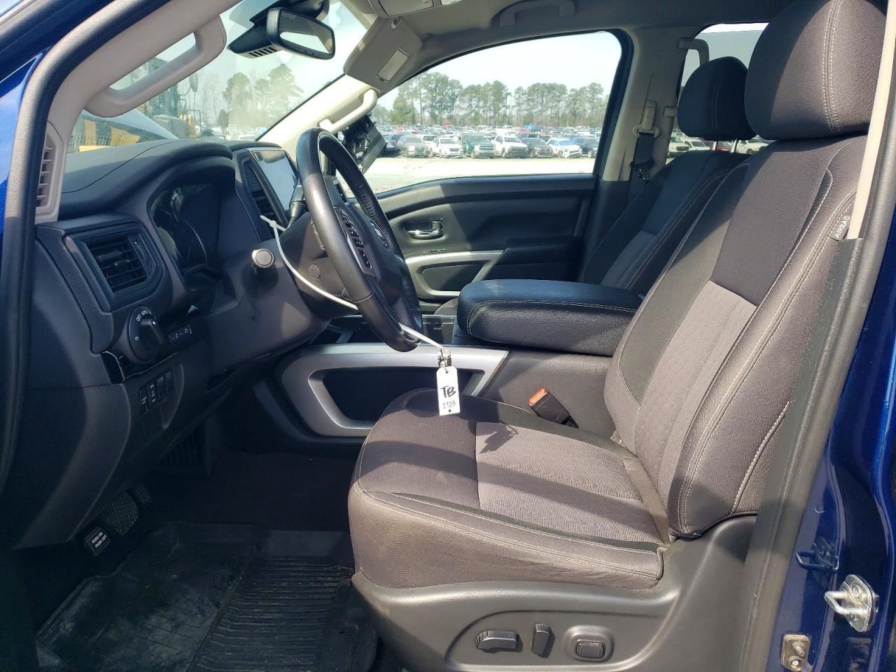2022 Nissan Titan Sv - Image 7