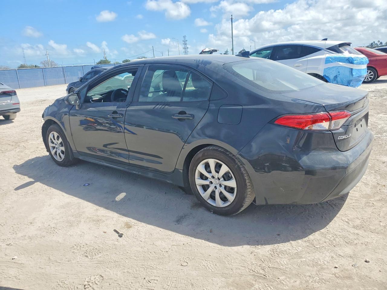 2025 Toyota Corolla Le - Image 2